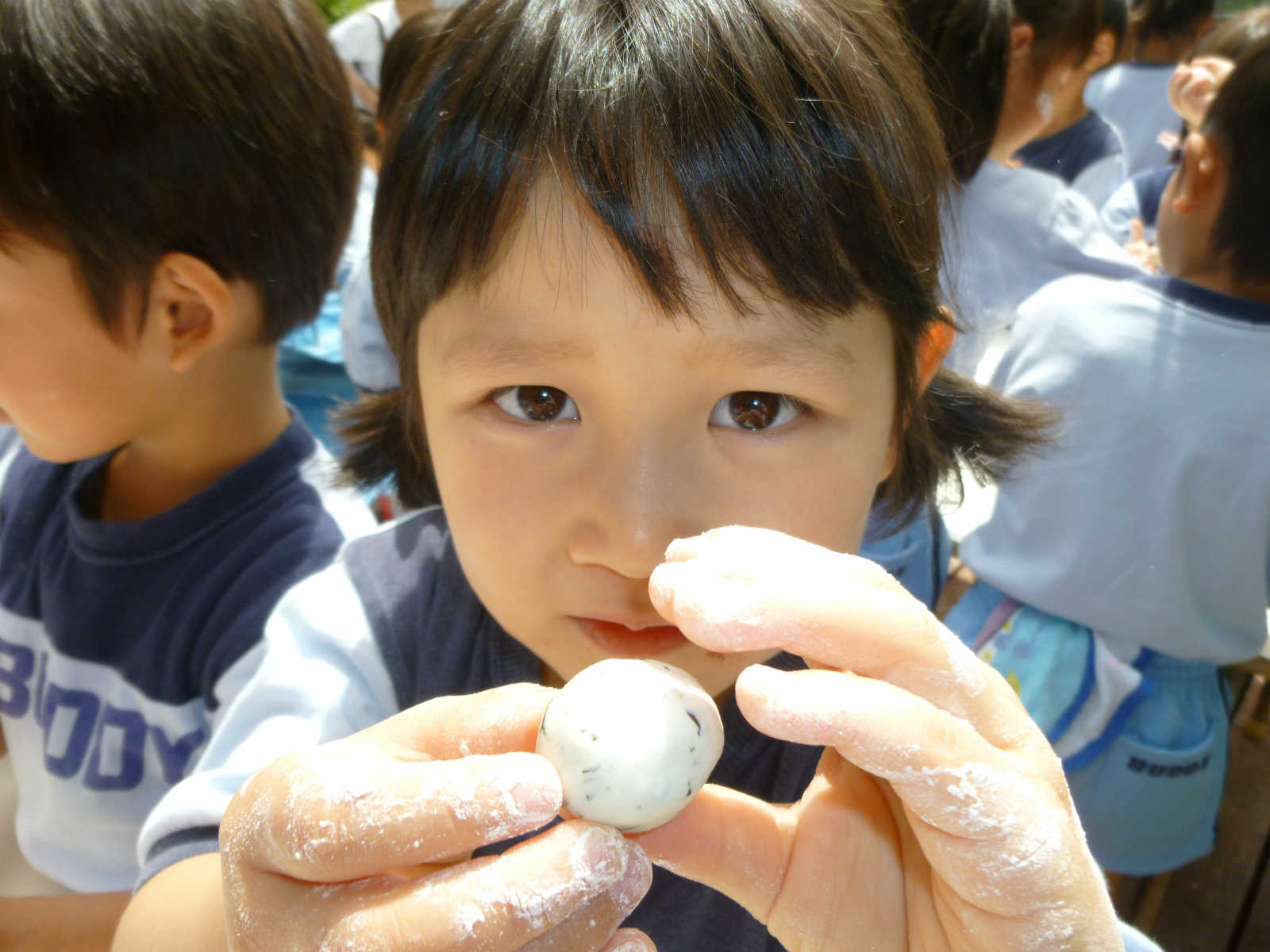 ヨモギ団子作り